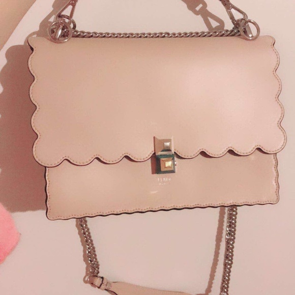 Fendi Kan-I Scalloped Blush Shoulder Handbag - Picture 4 of 4